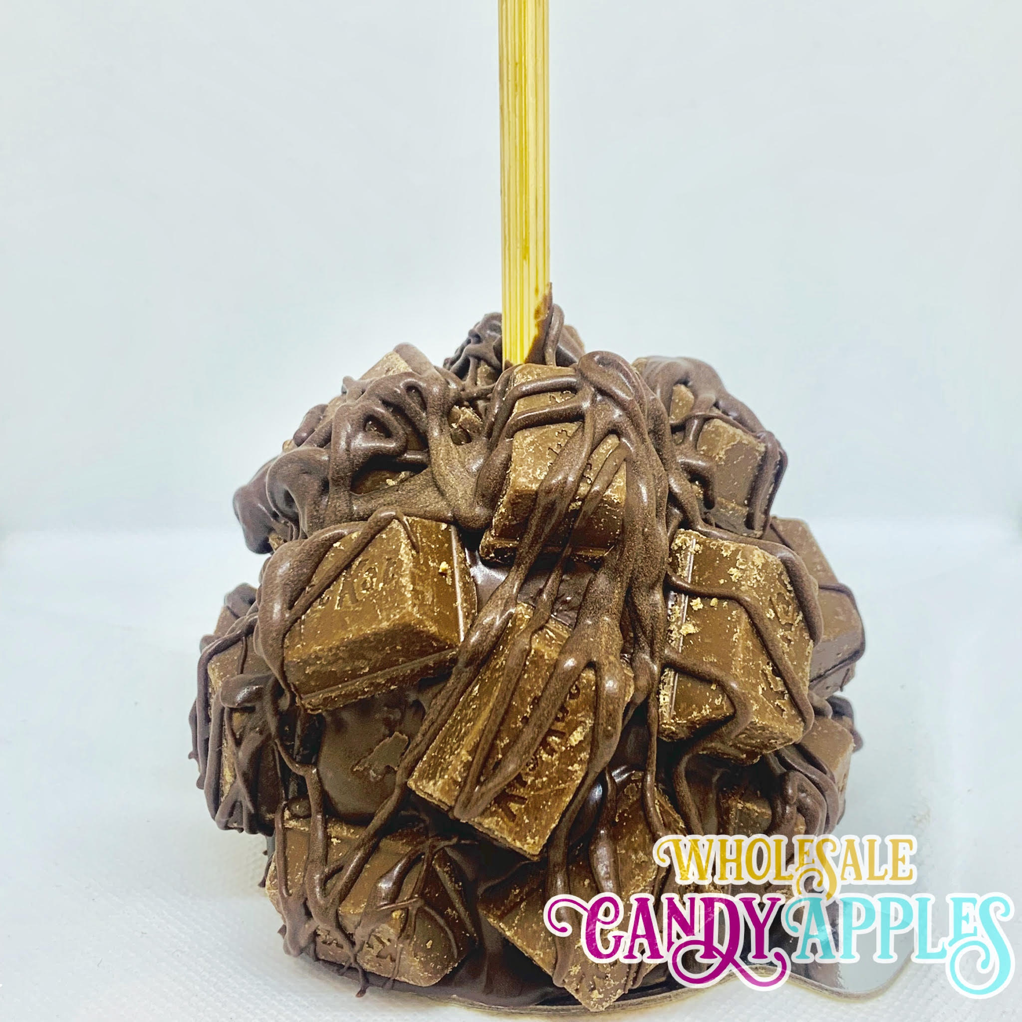 Mini Apple With Chocolate Kit Kat – wholesalecandyapples.com